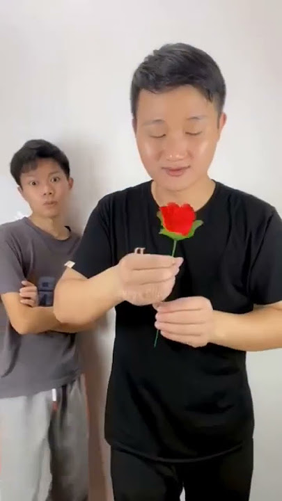 flower 🌹🌹 magic trick #shortsfeed #comedyshorts #tiktokviral #tiktokvideo #reelshorts #fecebook_4k