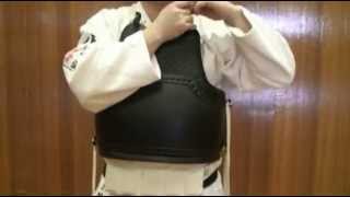 日本拳法　防具着装　外胴