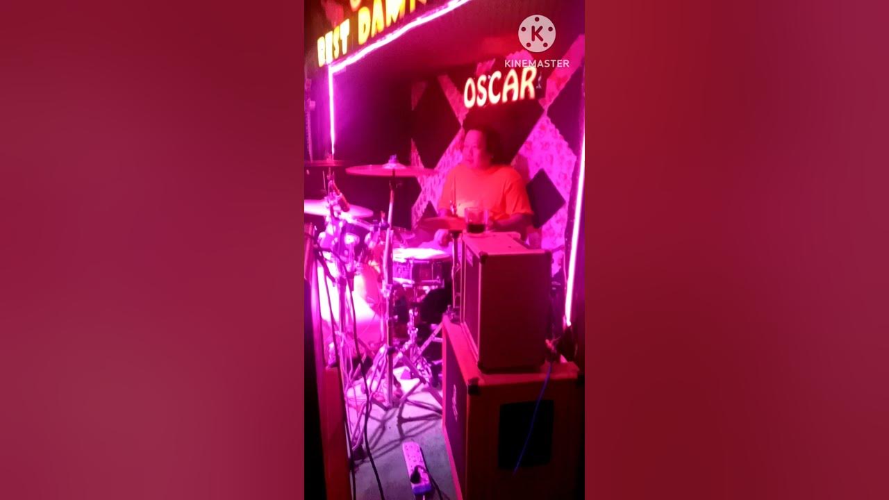Groovy Drummer Live Band Performance Amazing Drumming Skills groovy-drummer-live-band-performance-amazing-drumming-skills