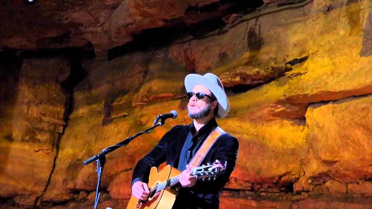 Amos Lee, Violin (Bluegrass Underground) - YouTube