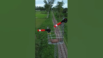 Semaphore 2S Signal Arm. Still in use 😲. #shorts #ytshorts #signalbar