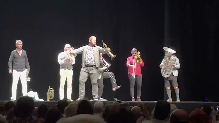 Thomas Gansch plays trumpet and flugelhorn together