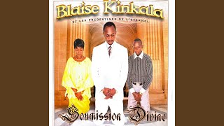 Video thumbnail of "Blaise Kinkala - Il A Tout Accompli"