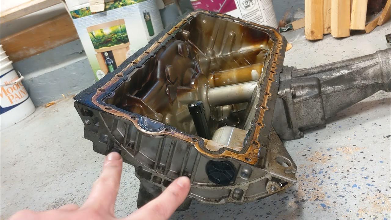 BMW E70/E71 X5/X6 N55 oil pan gasket DIY and differential removal pt. 2