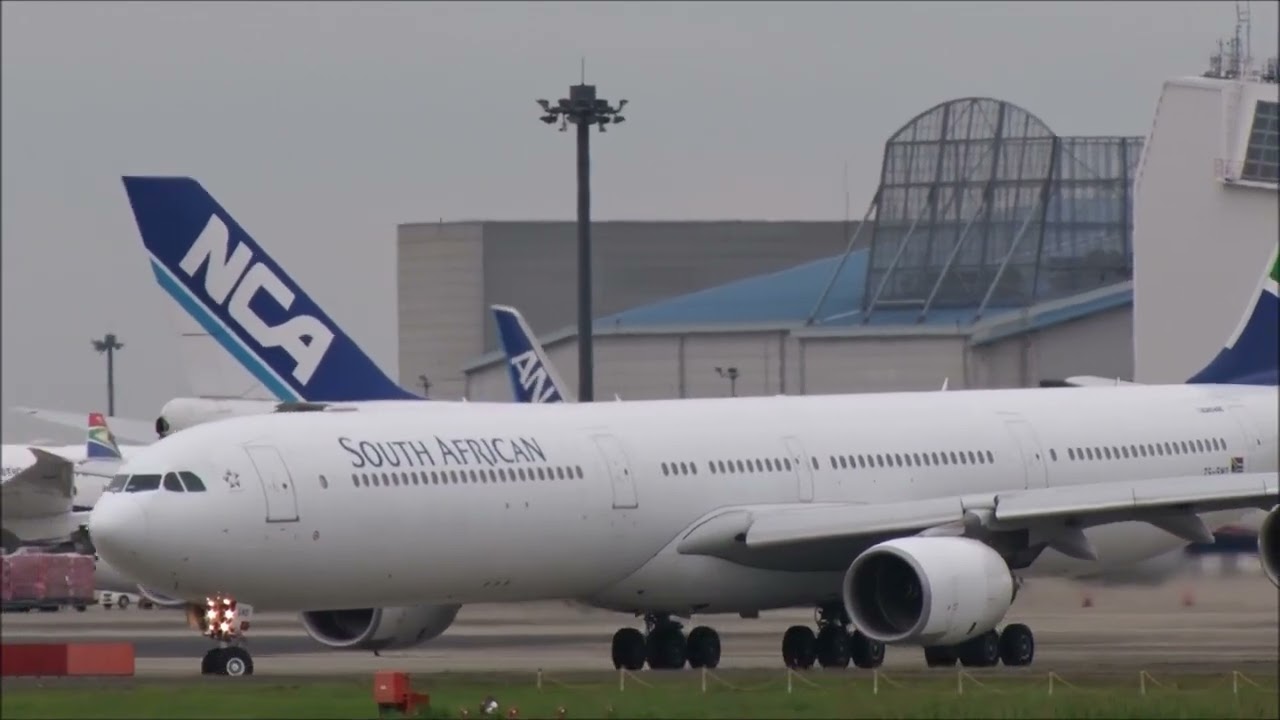 ✈✈香港空港と成田空港で撮影した南アフリカ航空 AirbusA340-600＆