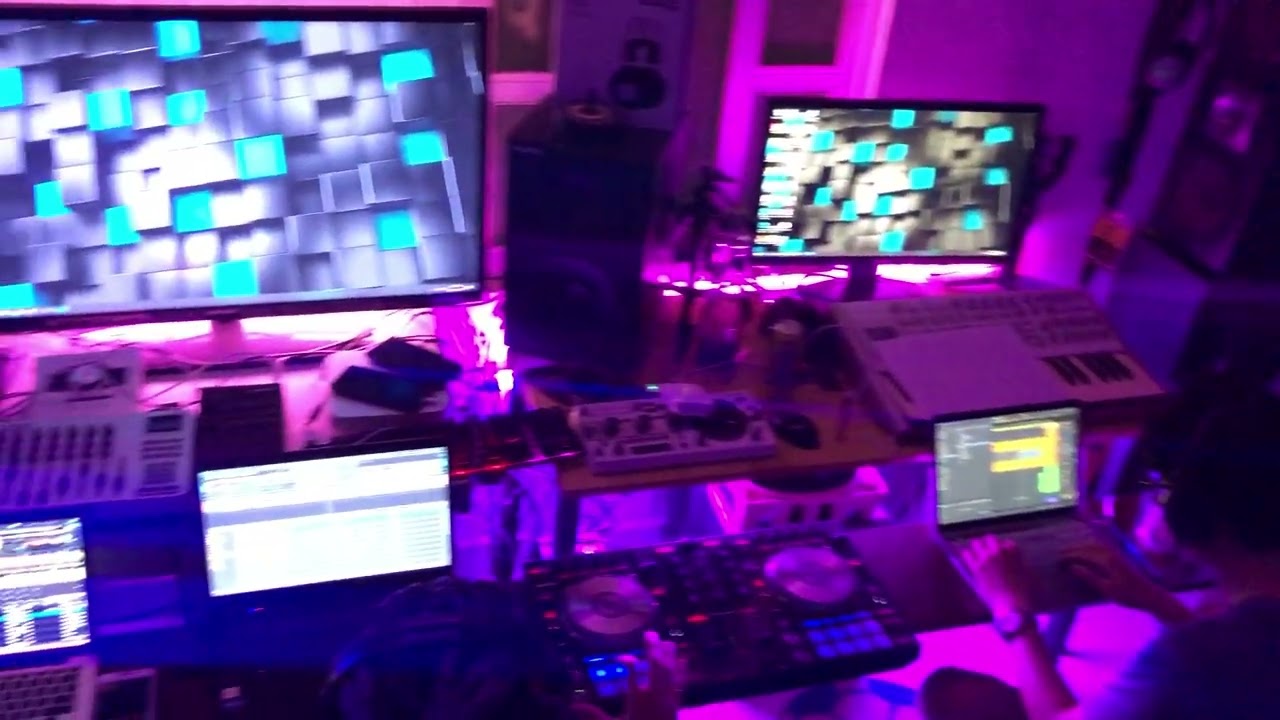 Giờ học thực hành DJ II Kool Studio