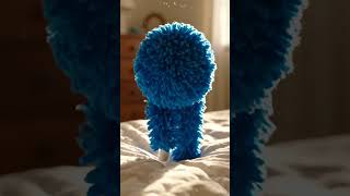 Pompon azul baila salsa caribeña