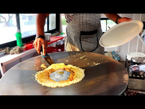 Road Side Randomly Prepared Three Layer Egg Omelette | The Fried Egg Special | Indian Street Food | Street Food Fantasy