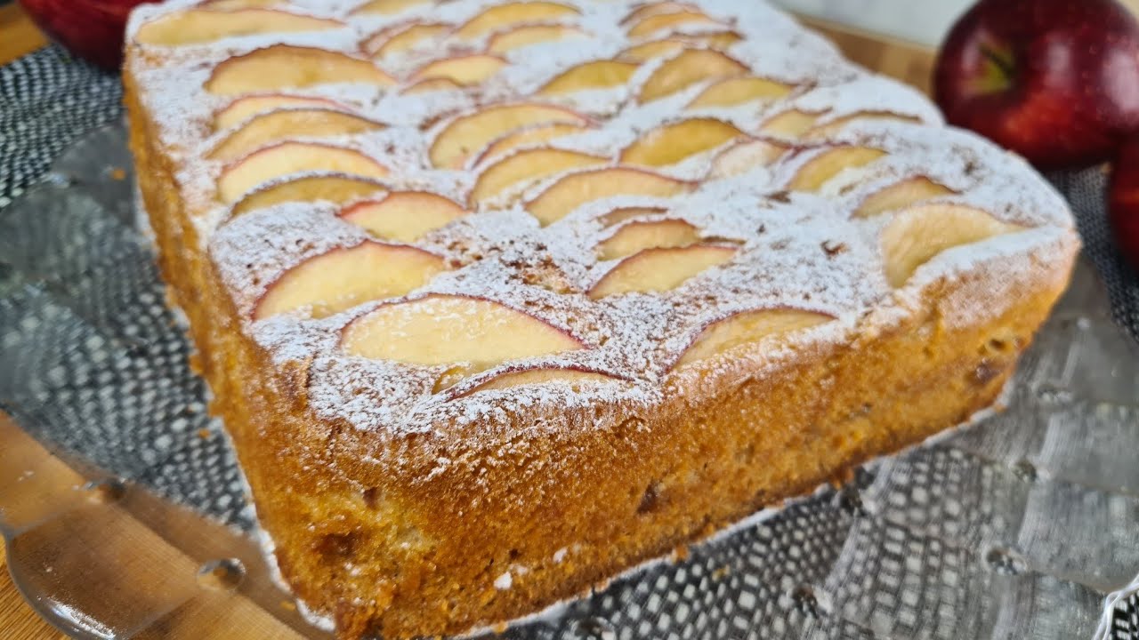 كيك الطبقات بالمربي والتفاح لذيذ وسهل التحضير