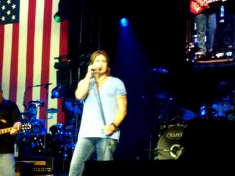 Billy Ray Cyrus - "A Good Day" LIVE at the Hannity...