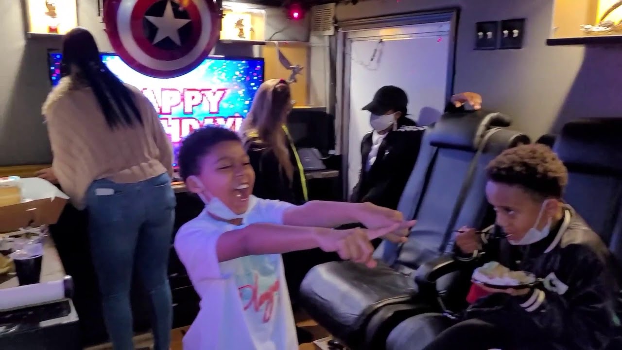 DeeJaye's Gamer vs  Gamer / Atlanta Video Game Truck Birthday Party Highlight Video