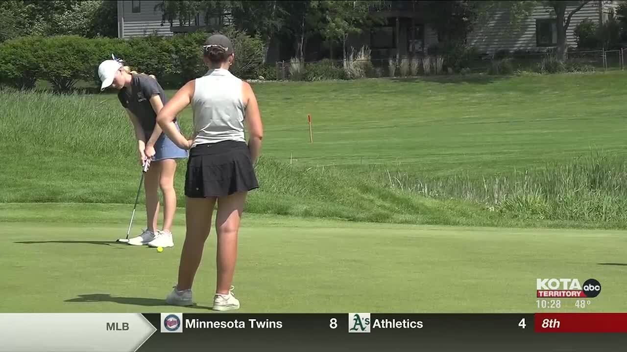 Round one of state golf tournaments - YouTube