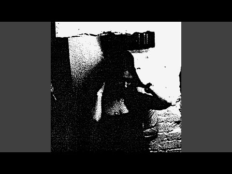 Caerulea — She Hates the Way She Looks