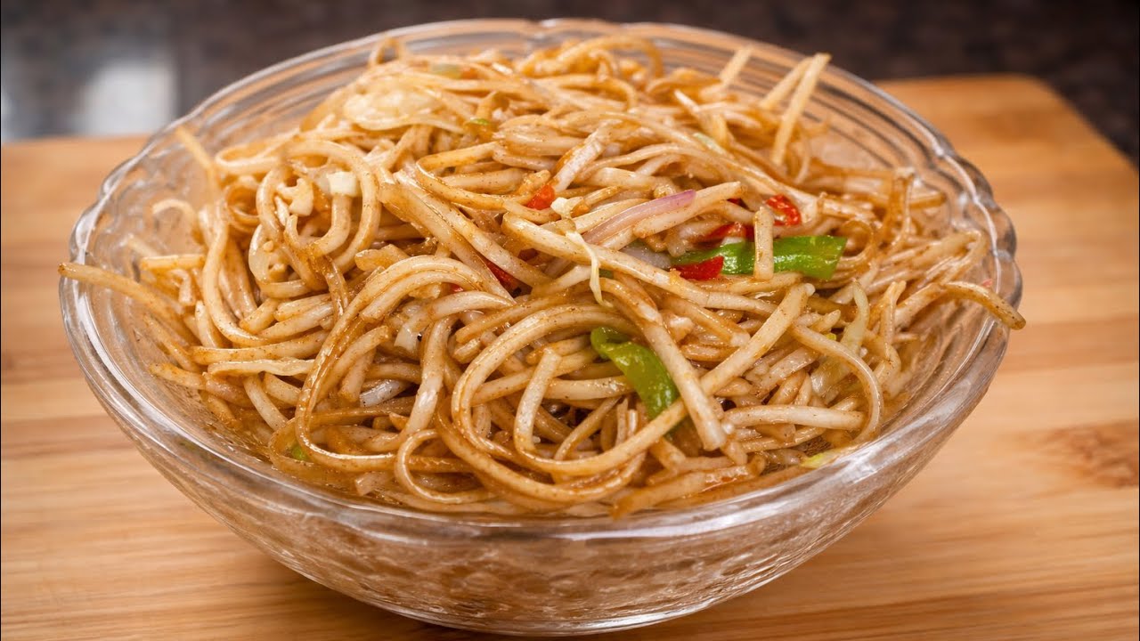 Street-style Veg Noodles in just 10 minutes 😍🍜