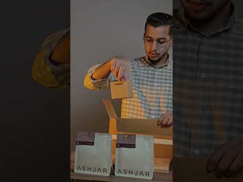 بوكس جديد من محمصة  داخل البوكس محصولين قهوة مميزين صحن تقديم خشبي كوب مميز