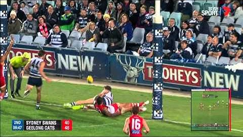 Buddy and McGlynn combine - AFL