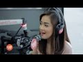 Mela performs kumapit ka lang live on wish 1075 bus