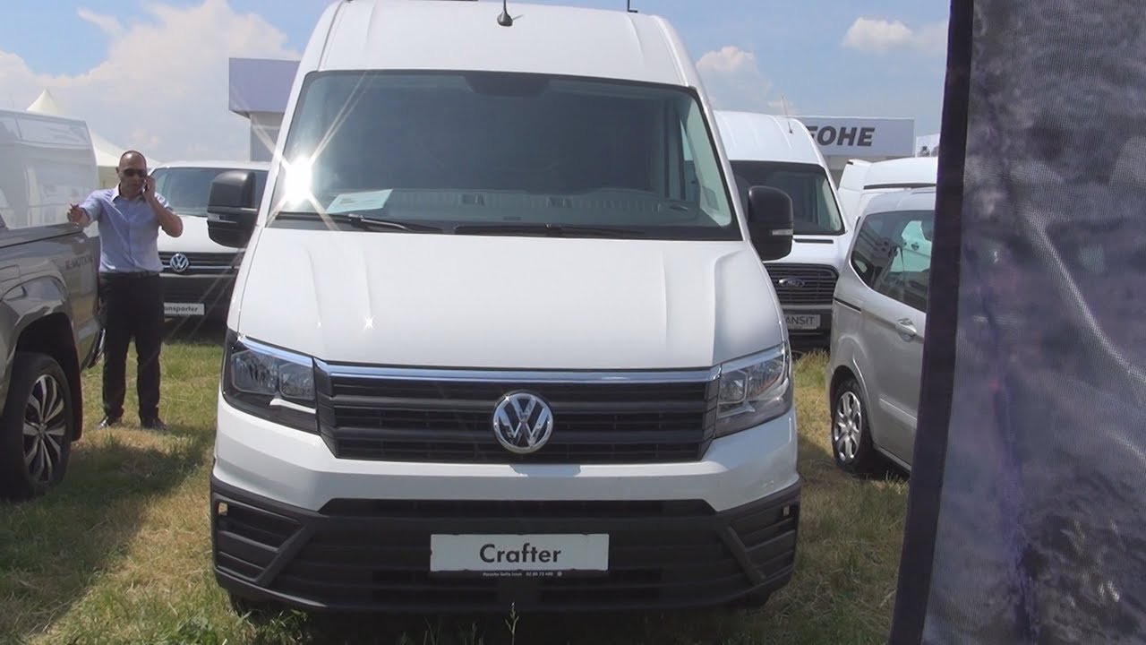 White VW Crafter 35 Fourgon toit surélevé 2.0 TDI 140ch 6 vitesses