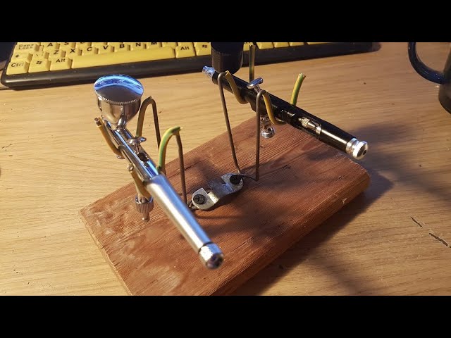 otaku on a budget: DIY Airbrush Holder