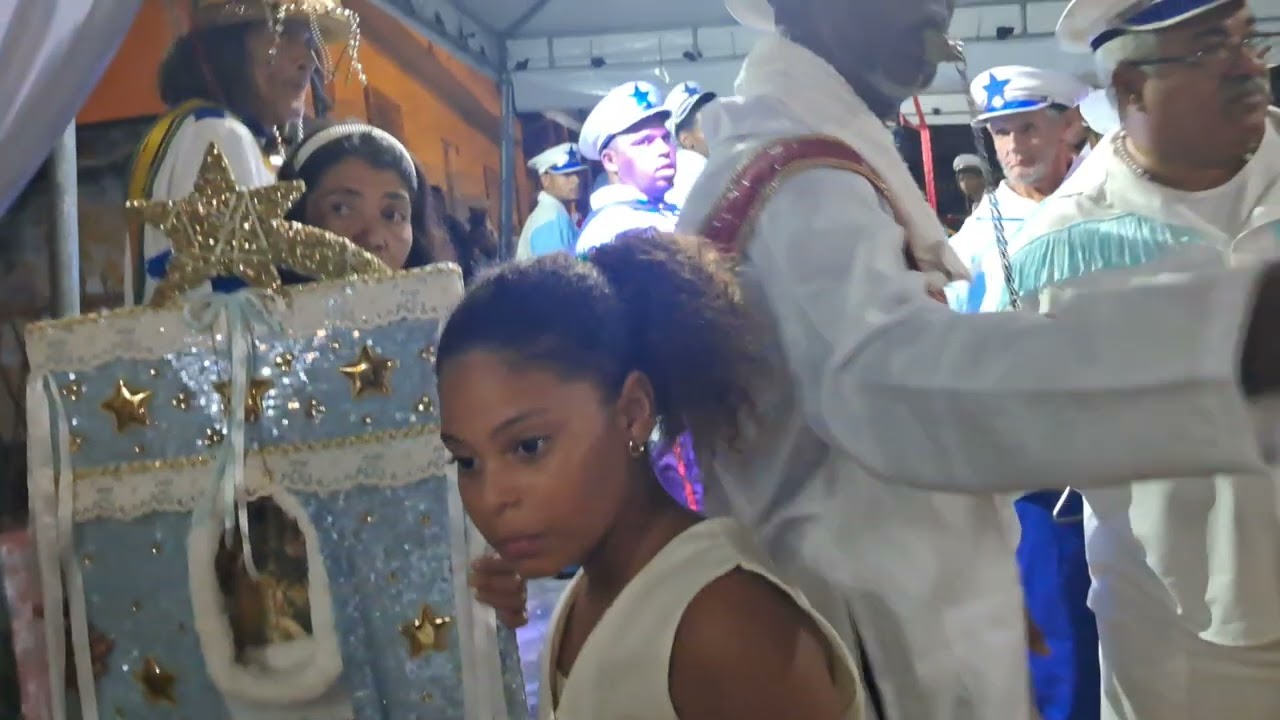 Bandeira São José na apresentação do arremate de folia de reis da Bandeira estrela da luz do dia 