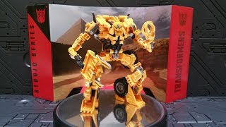 Vista Rápida Transformers Studio Series SS-51 Voyager Class Constructicon Scrapper (Takara Tomy)