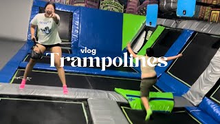 no te saltes la etapa de ir a los TRAMPOLINES con AMIGOS💙