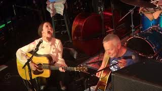 Sierra Hull & Tommy Emmanuel Salt Creek CAYAMO 14, Atrium, NCL Pearl, 2022-03-23 - C0120