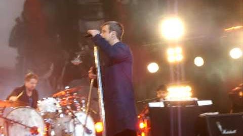 You know me (live in Berlin)