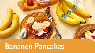 Bananen Pancakes mit Zitronenabrieb und Erdbeerquark | REWE Deine Küche