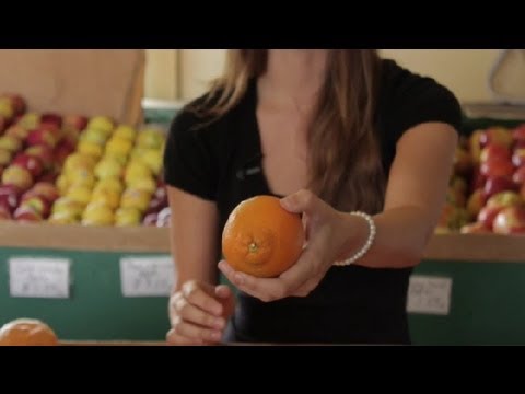 Video: How To Choose Sweet Oranges