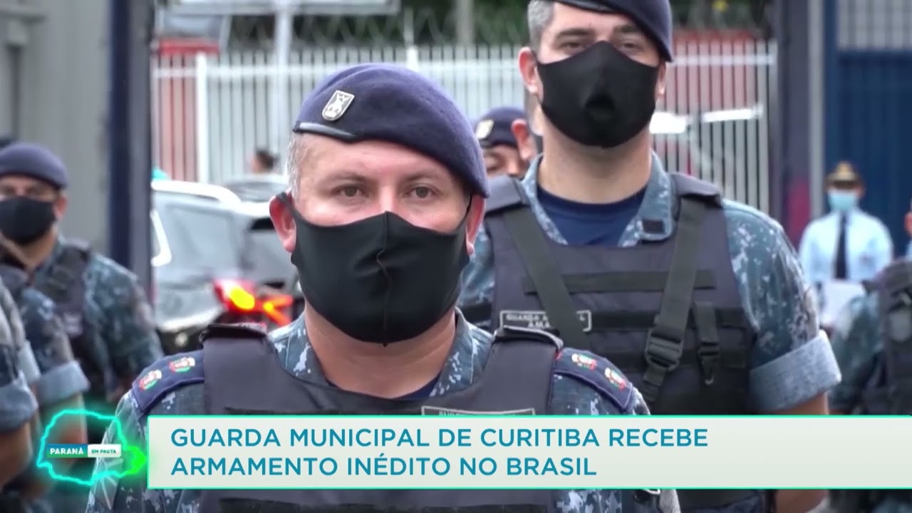 Guardas municipais treinam uso de arma elétrica - Prefeitura de Curitiba