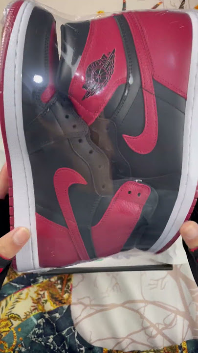 Shoes worth owning. #love #me #people #shoes #shopping #you #sneakers #nike #jordan  #nikejordan