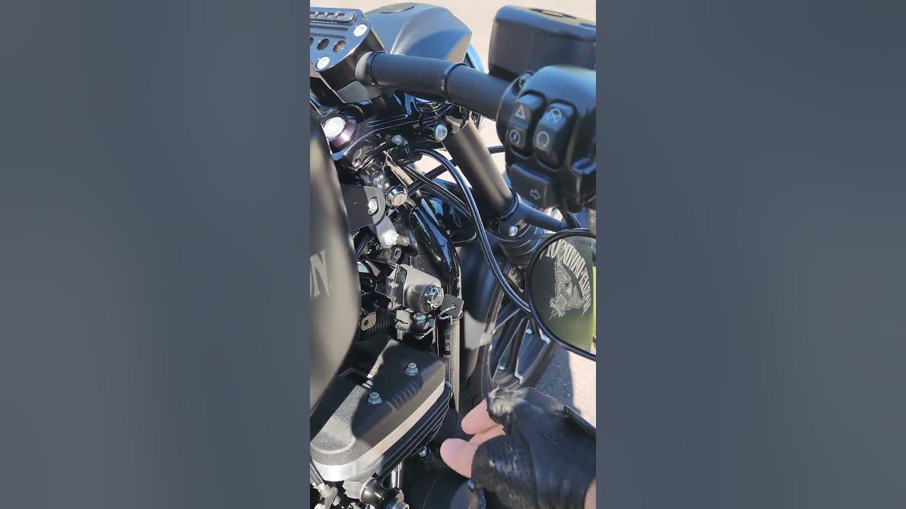 Custom Harley Davidson Sportster Iron 883 start up! Custom Harley Davidson Sportster Iron 883 start up!