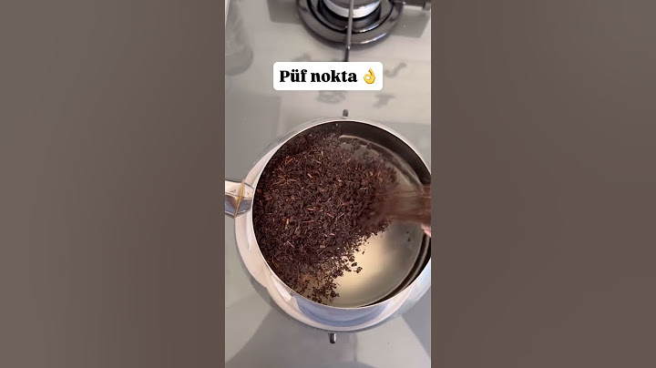 Su kaynarken içine çay atılmaz. Çayı yaktığı için acımsı tat ortaya çıkar. Dinlenen suya atılır