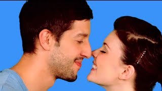 How To Kiss - PG Style!