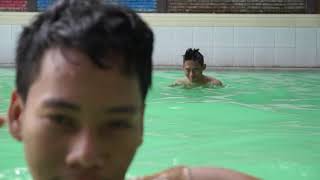 Seberapa GREGET anda? Kemaren kita renang, di KOLAM LELE!!!