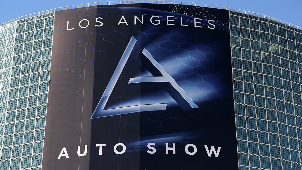 Luxury and Performance Cars Steal LA Auto Show Spotlight