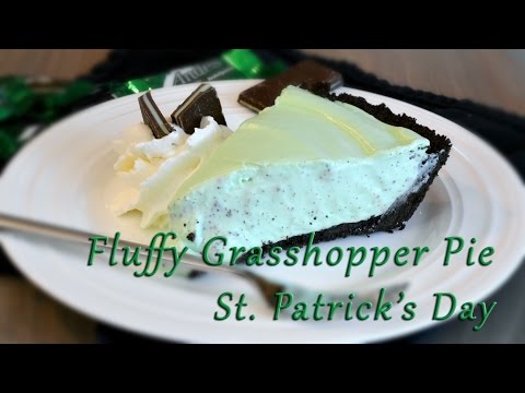 Fluffy Grasshopper Pie | Dessert | St. Patrick's Day