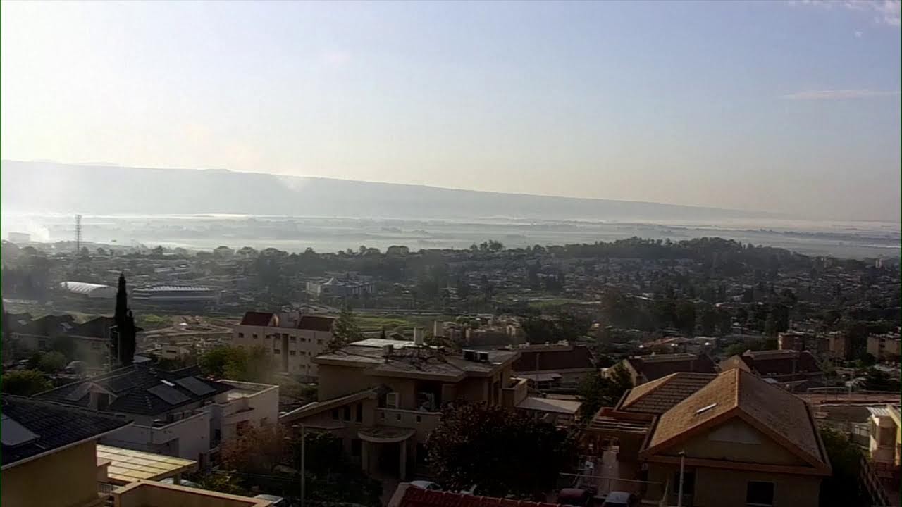 Live view of Israel-Lebanon border from Northern Israel