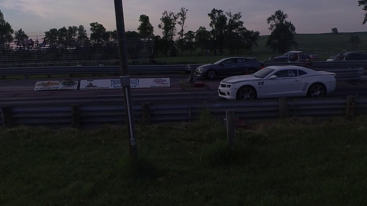 Racing at thunder valley dragways in Marion, SD may 27 2018 YouTube