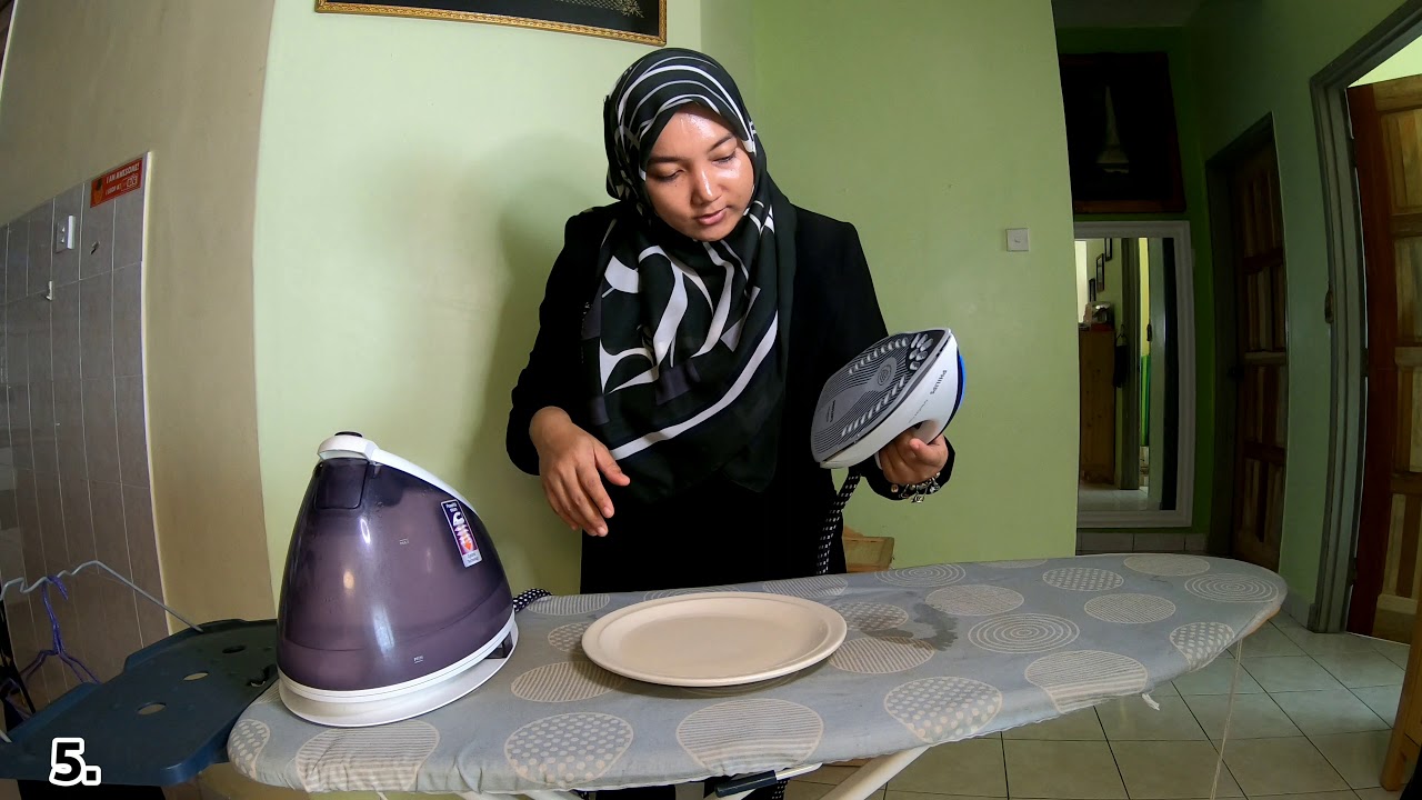 Step cleaning steam iron Philip YouTube