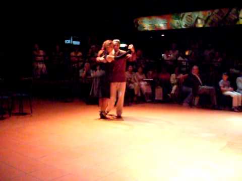 EMMA DE CUBA Y MARTIN VICENTE DE ARGENTINA