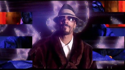 Snoop Dogg Vs David Guetta-Sweat 2011 (Official Video Clip)