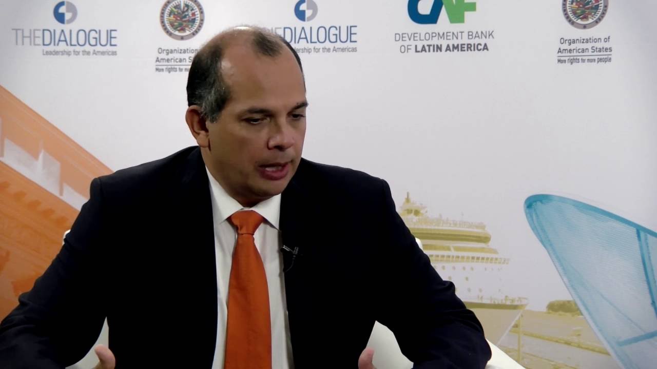 Luis Miguel Castilla: El clima económico en América Latina desarrollo sostenible peru