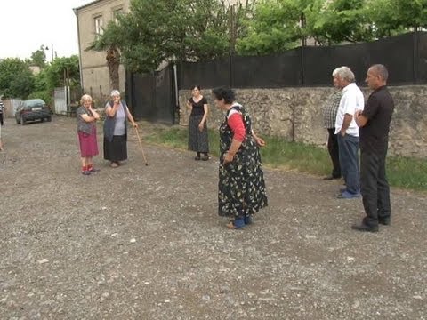 ვაჩნაძიანის მოსახლეობა დახმარებას ითხოვს