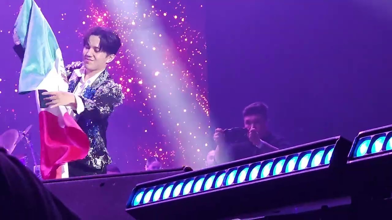 Unforgettable Day - Dimash  [ Stranger Tour 2025 in Mexico ] - Palacio de los Deportes