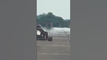 Go kart does 218 km/h in 1/2 mile drag race - incredibly