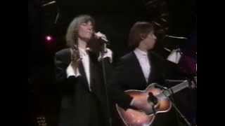 Patti Smith & Fred "Sonic" Smith - People Have the Power [Live 3-16-90] chords