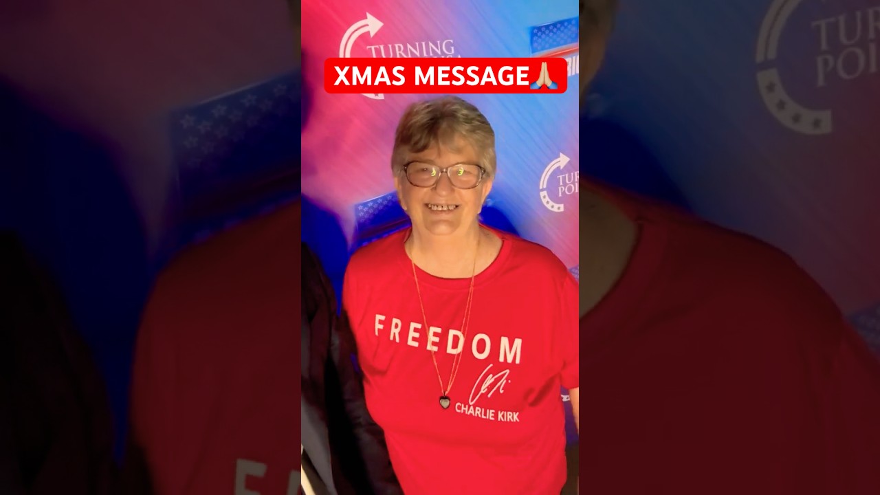 Jeanie From Target Wishes You A Merry Christmas 🎄🙏