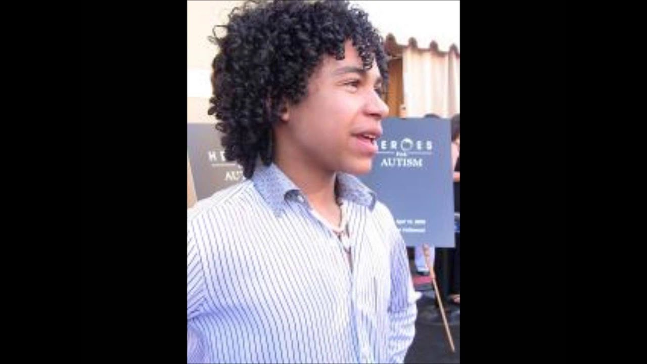 noah gray cabey than and now.